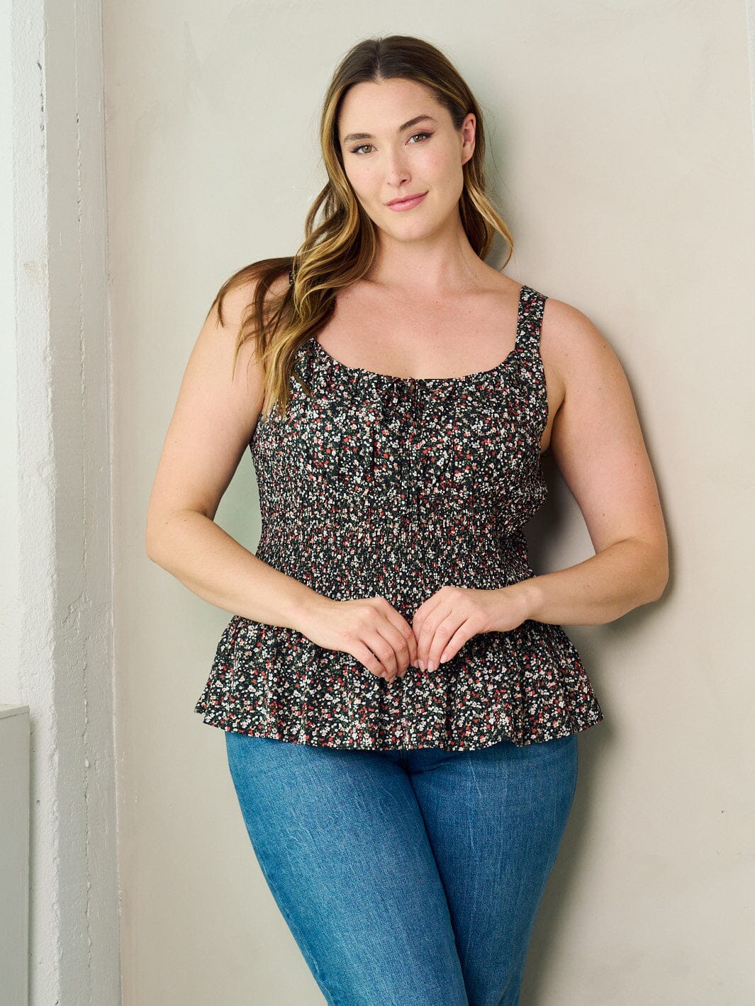 PLUS SIZE SLEEVELESS SMOCK PLEPLUM FLORAL TANK TOP