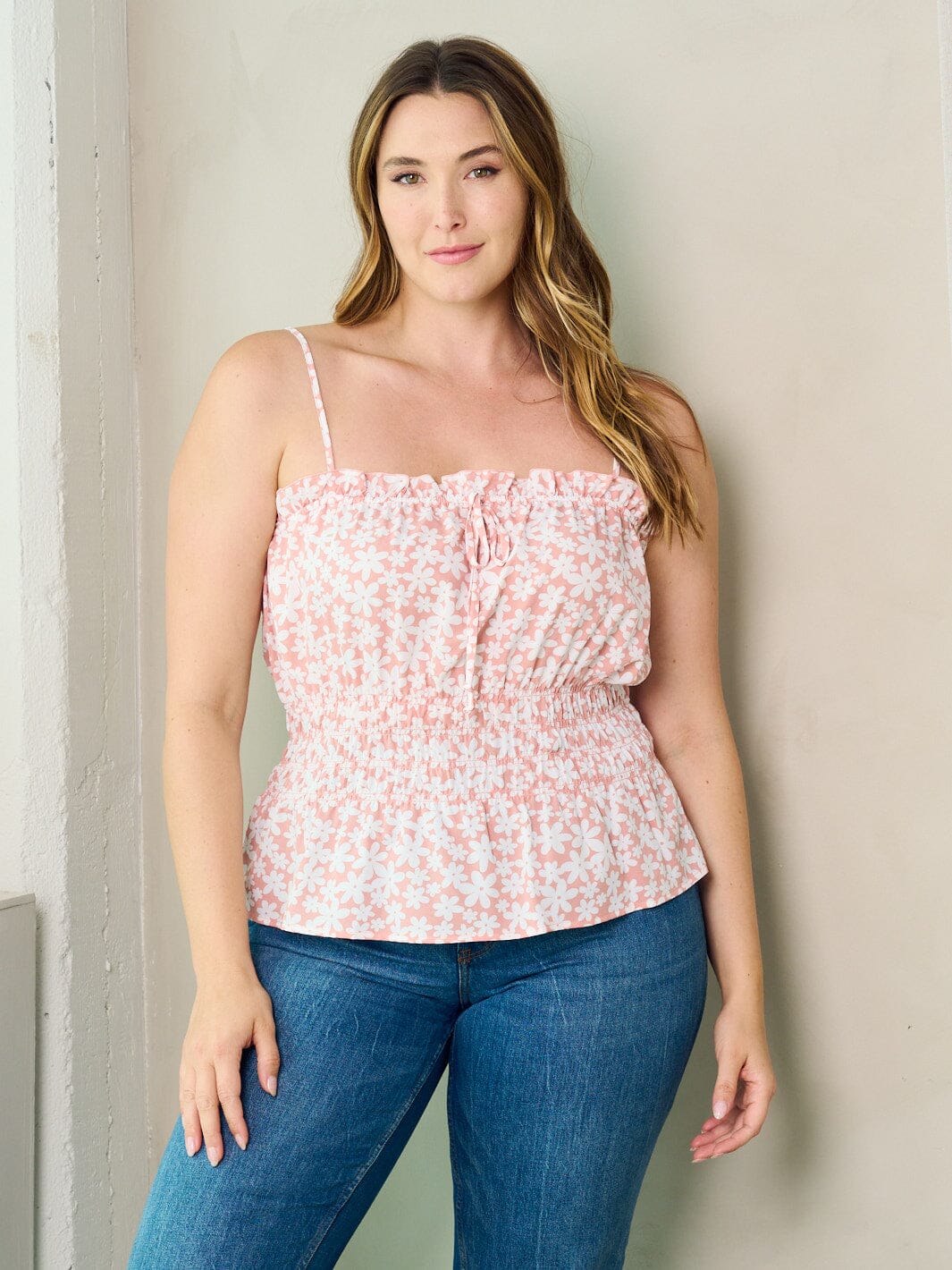 PLUS SIZE SLEEVELESS PLEPLUM FLORAL TANK TOP