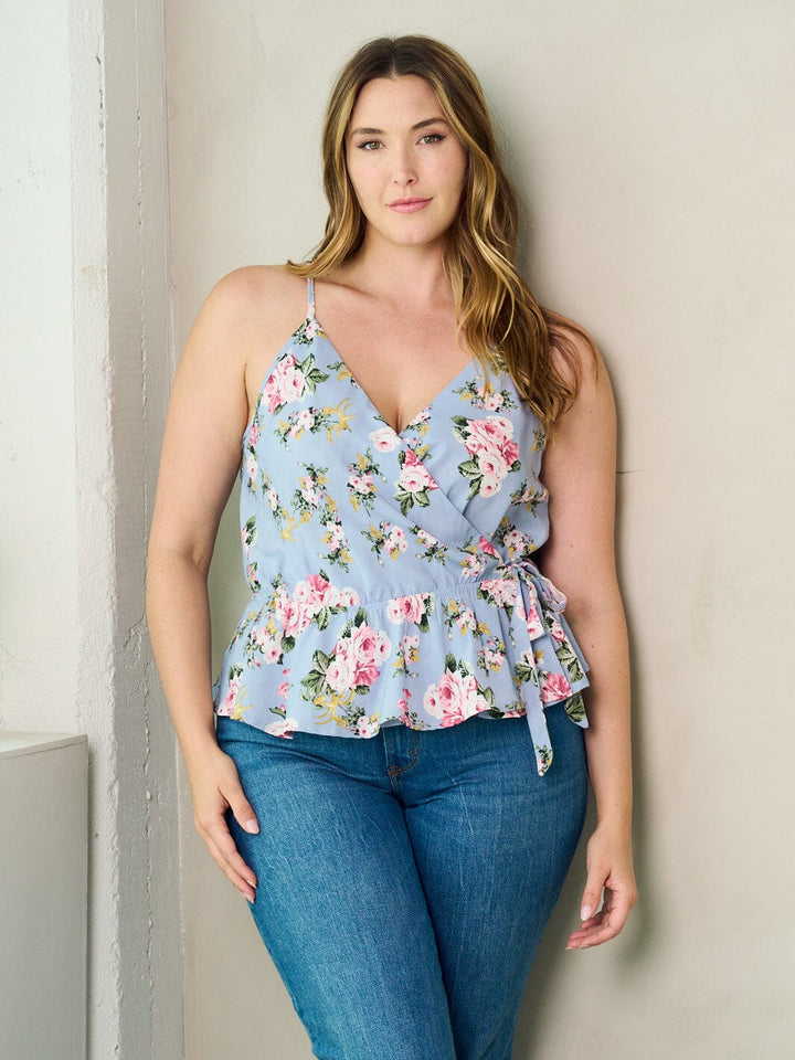 PLUS SIZE SLEEVELESS SURPLICE PLEPLUM FLORAL TANK TOP