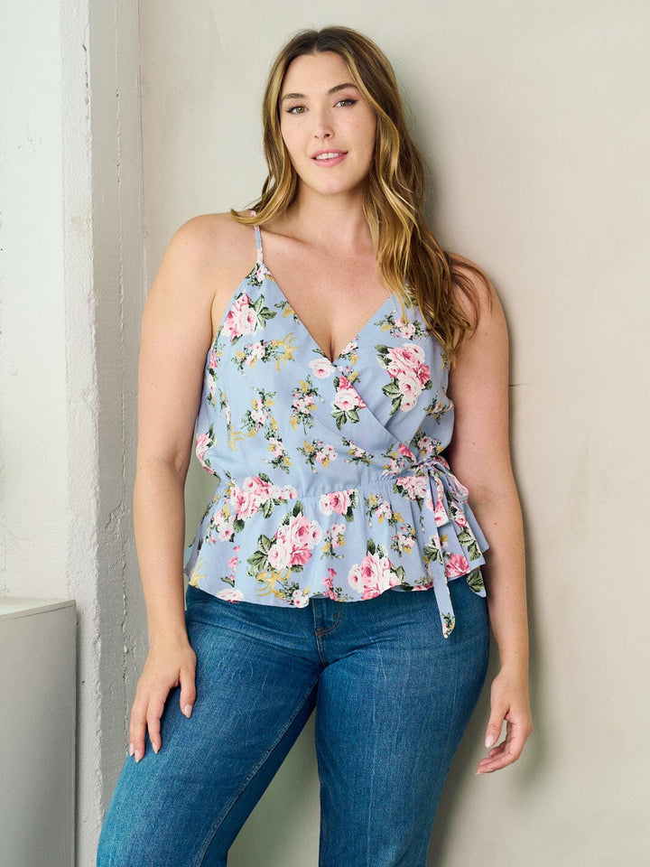 PLUS SIZE SLEEVELESS SURPLICE PLEPLUM FLORAL TANK TOP