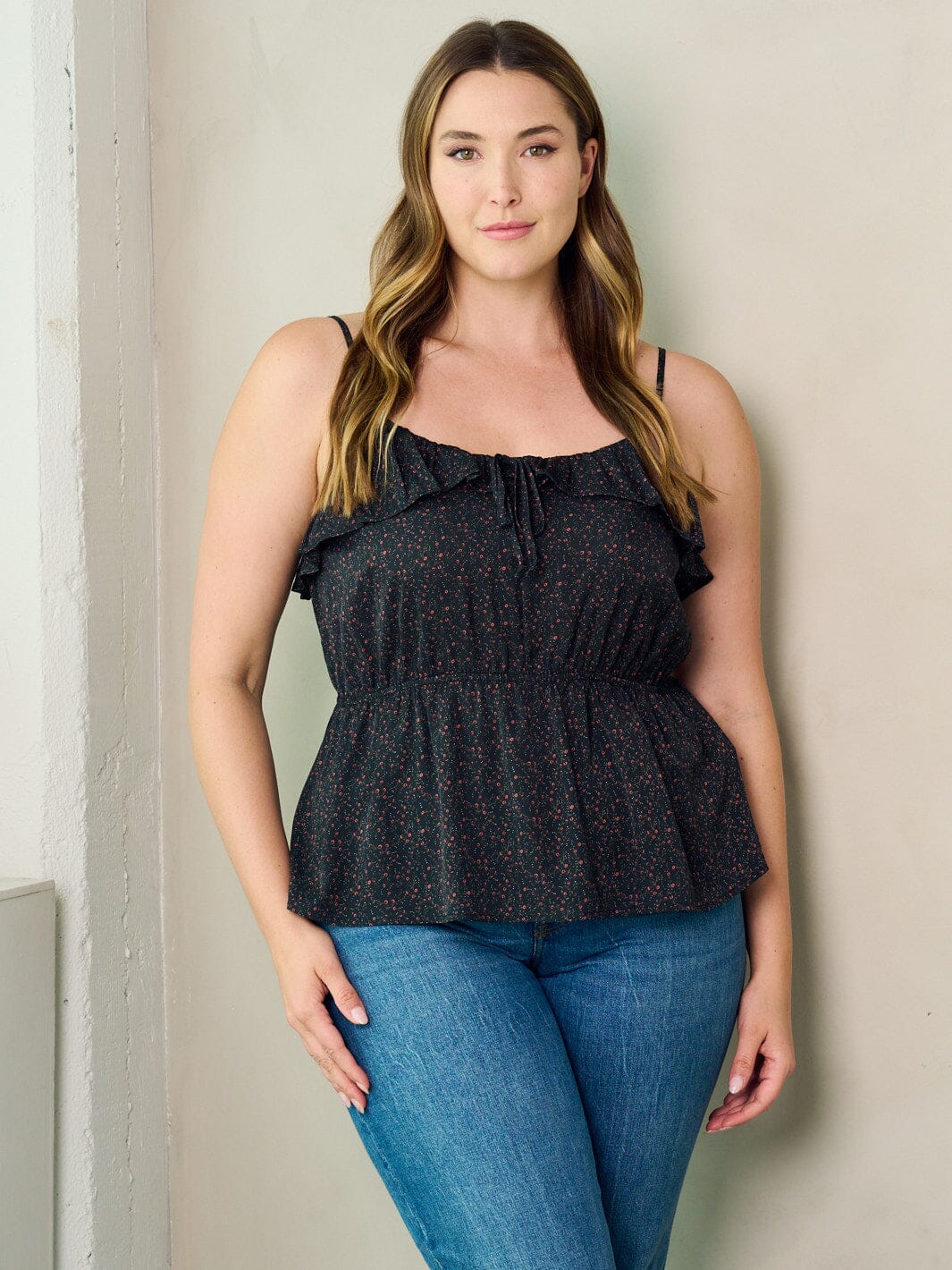 PLUS SIZE SLEEVELESS RUFFLE FLORAL ELASTIC WAIST TANK TOP