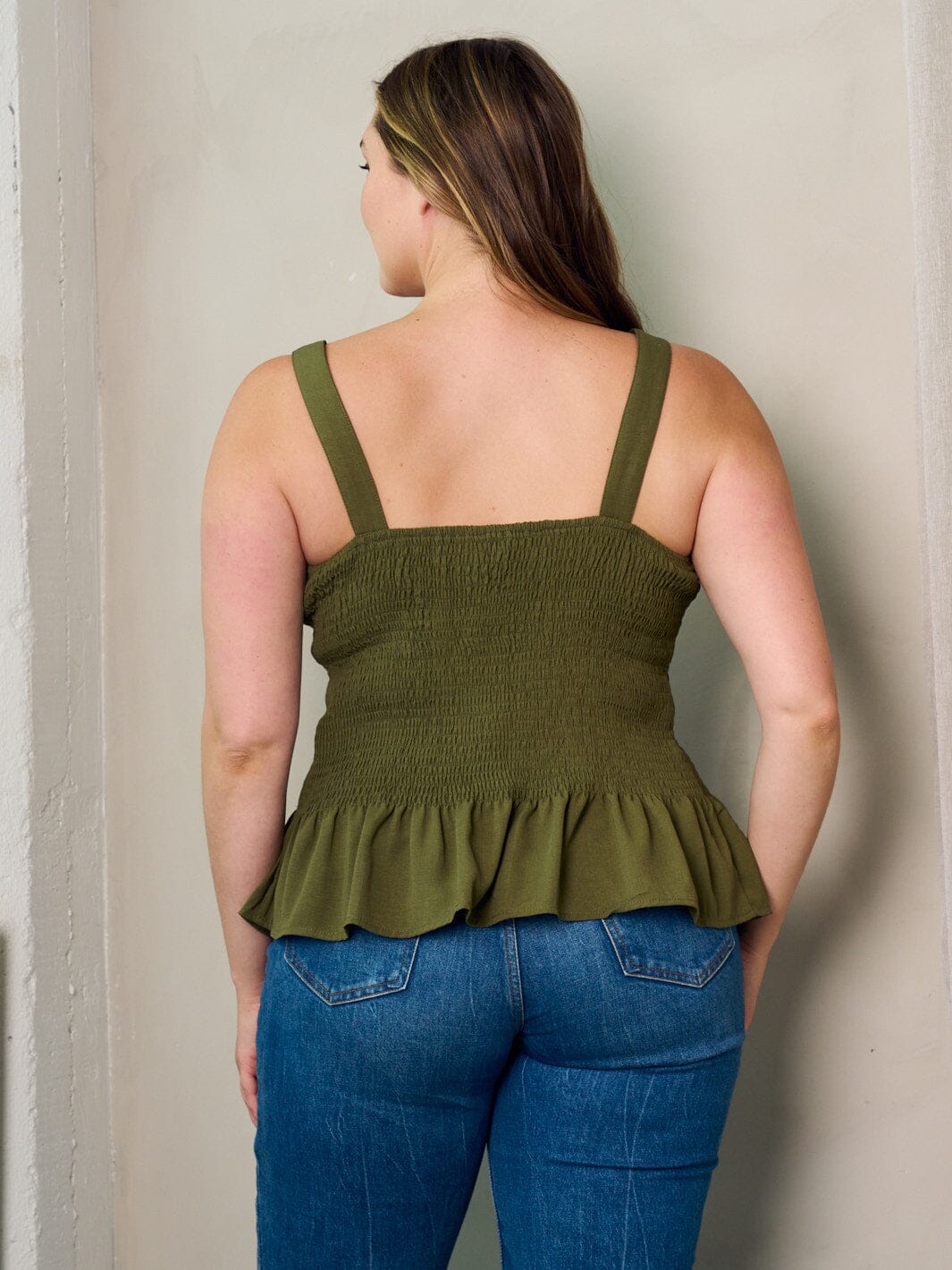 PLUS SIZE SLEEVELESS SMOCK PLEPLUM TANK TOP
