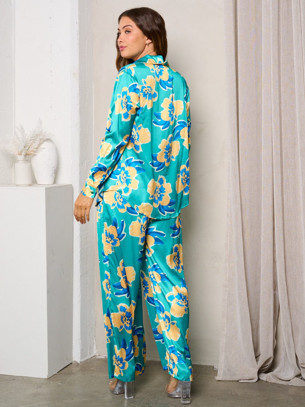 WOMEN'S LONG SLEEVE W/BRA & WIDEL LEG PANTS PRINTED 3PC. SET