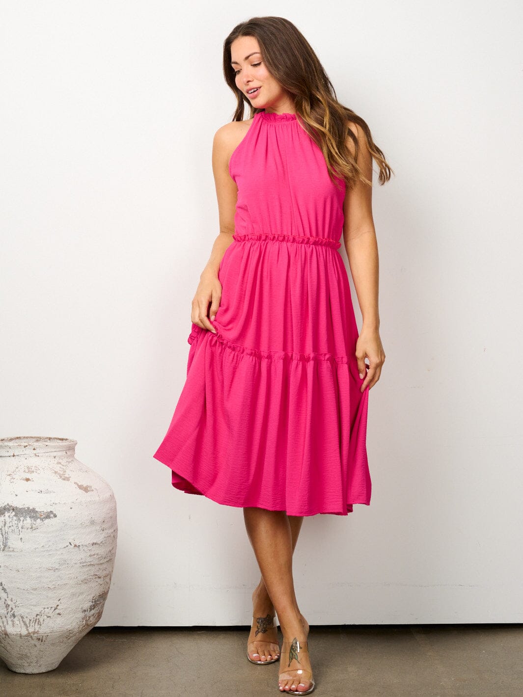 WOMEN'S SLEEVELESS HALTER NECK TIERED MIDI DRESS