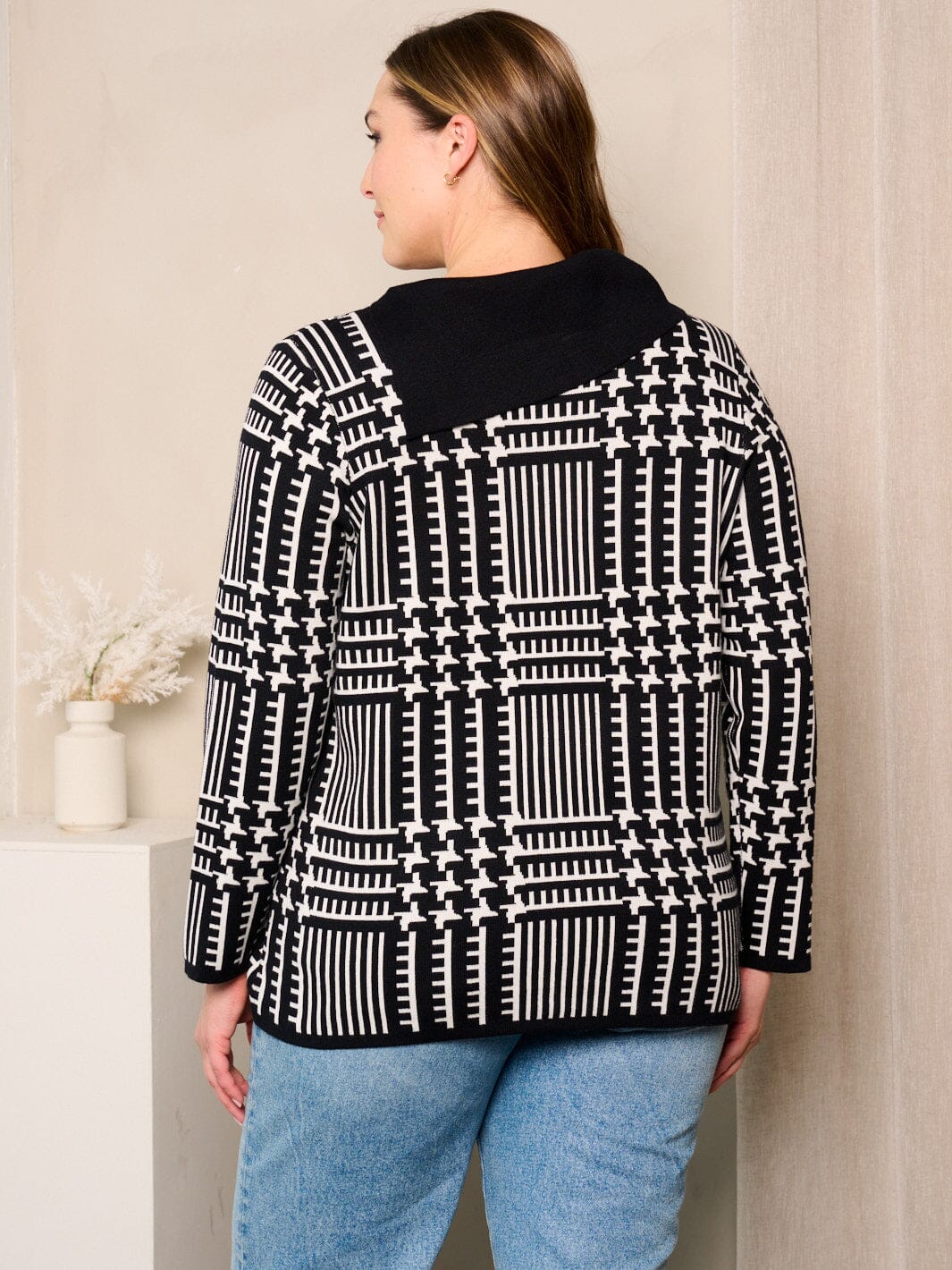 PLUS SIZE LONG SLEEVES COLORBLOCK COWL NECK TOP