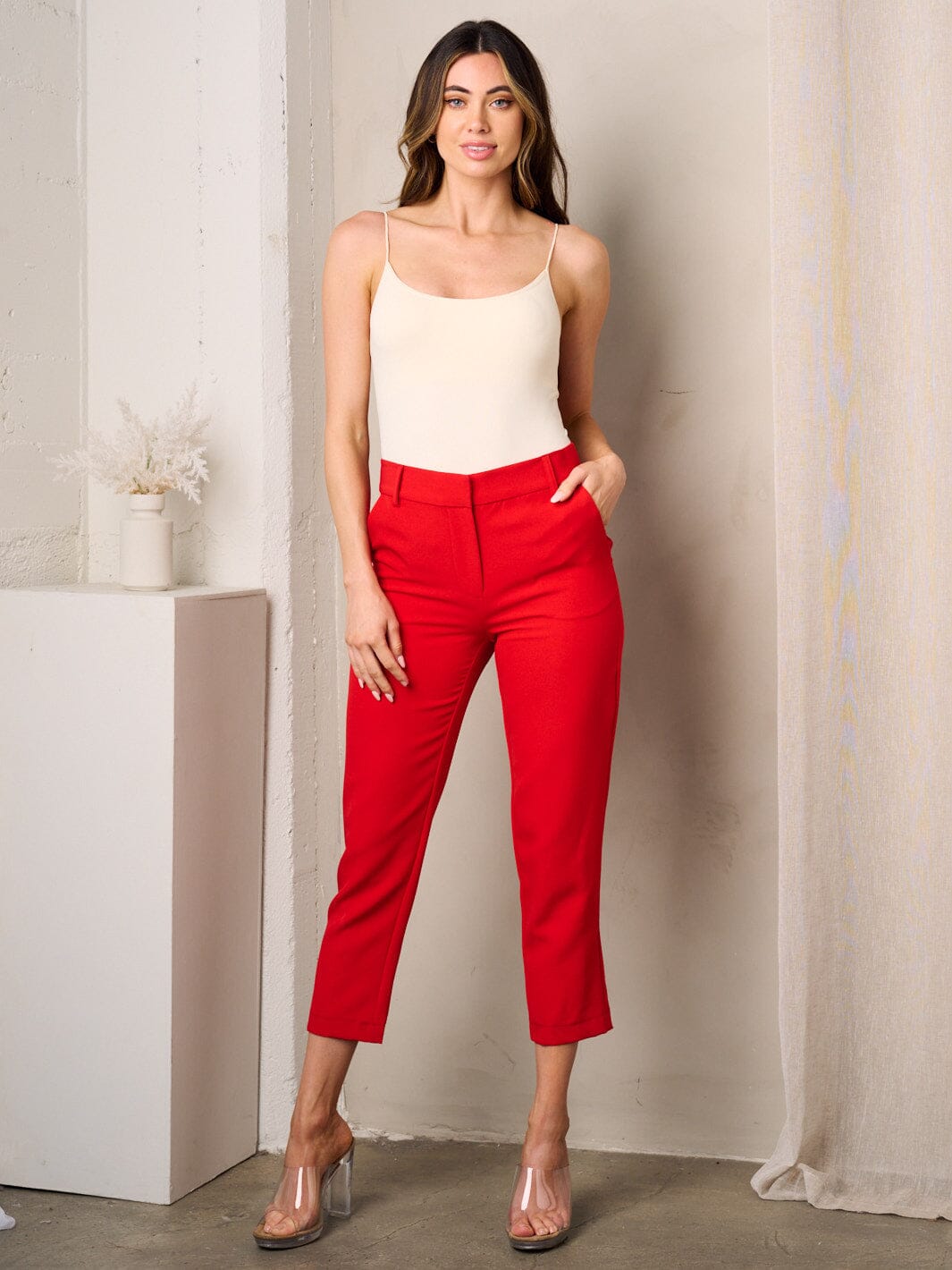 WOMEN'S BUTTON CLOSURE POCKETS CROP PANTS