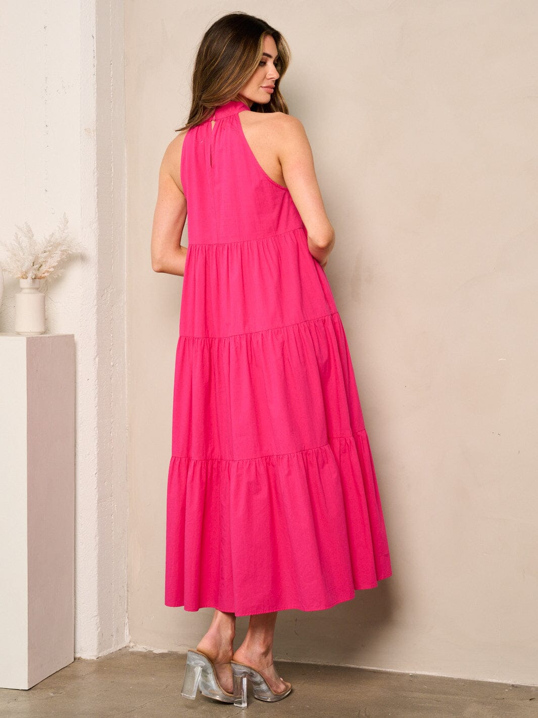 WOMEN'S SLEEVELESS HALTER NECK TIERED MAXI DRESS