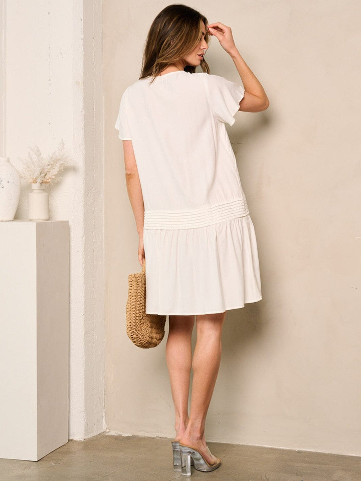 WOMEN'S SHORT SLEEVE RUFFLE BOTTOM HEM DETAILED MINI DRESS