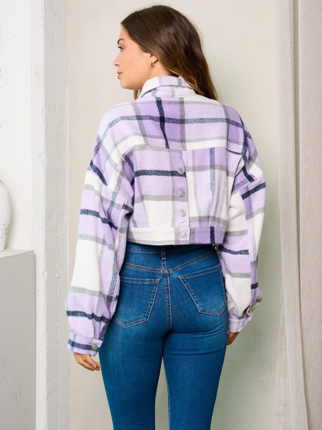 WOMEN'S LONG SLEEVE BUTTON CLOSURE PLAID CROP JACKET