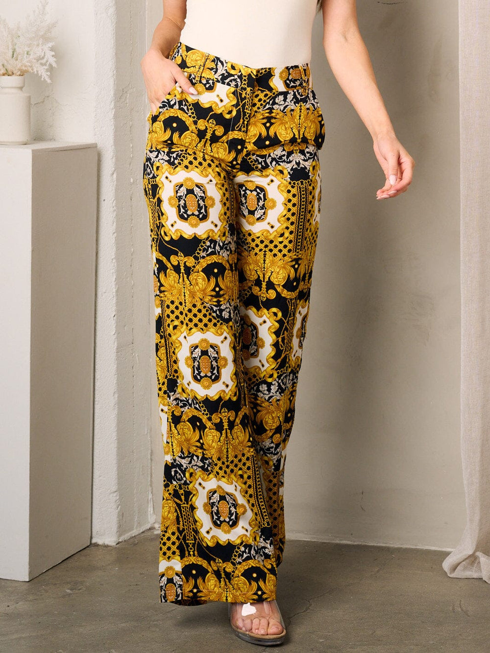 WOMEN'S BUTTON CLOSURE POCKETS WIDE LEG MULTI PRINT PANTS