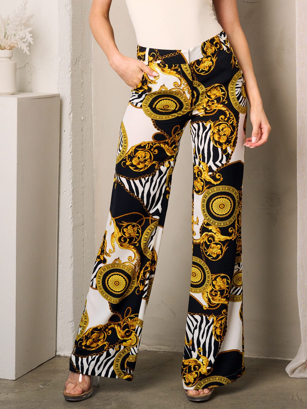 WOMEN'S BUTTON CLOSURE POCKETS WIDE LEG MULTI PRINT PANTS