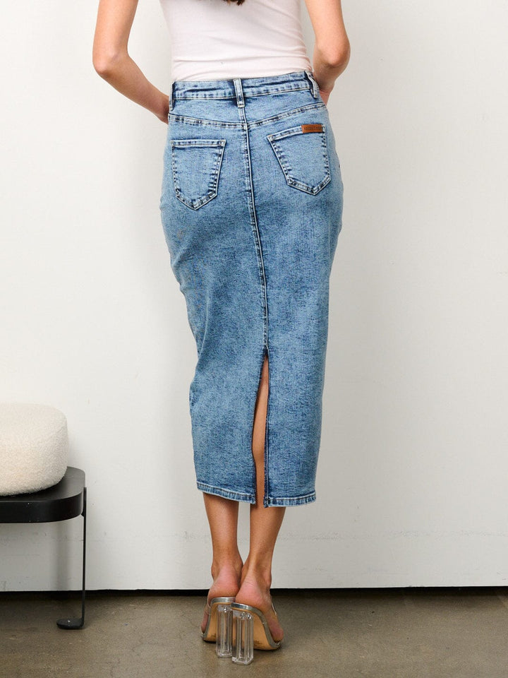 WOMEN'S BUTTON CLOSURE POCKETS WASHED SLIT MIDI DENIM SKIRT
