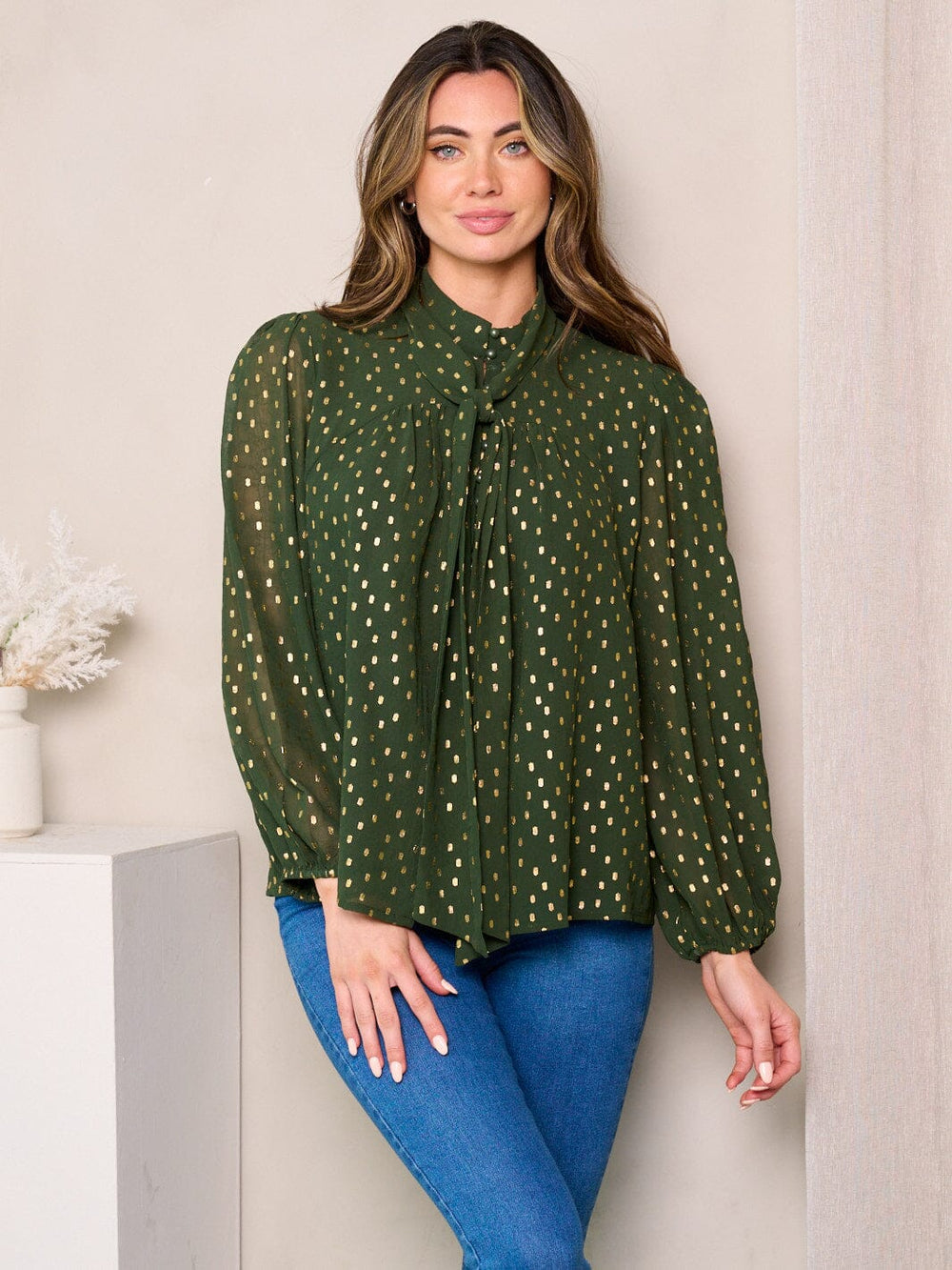 WOMEN'S LONG SLEEVE NECK TIE SHIMMER DETAILED BLOUSE TOP