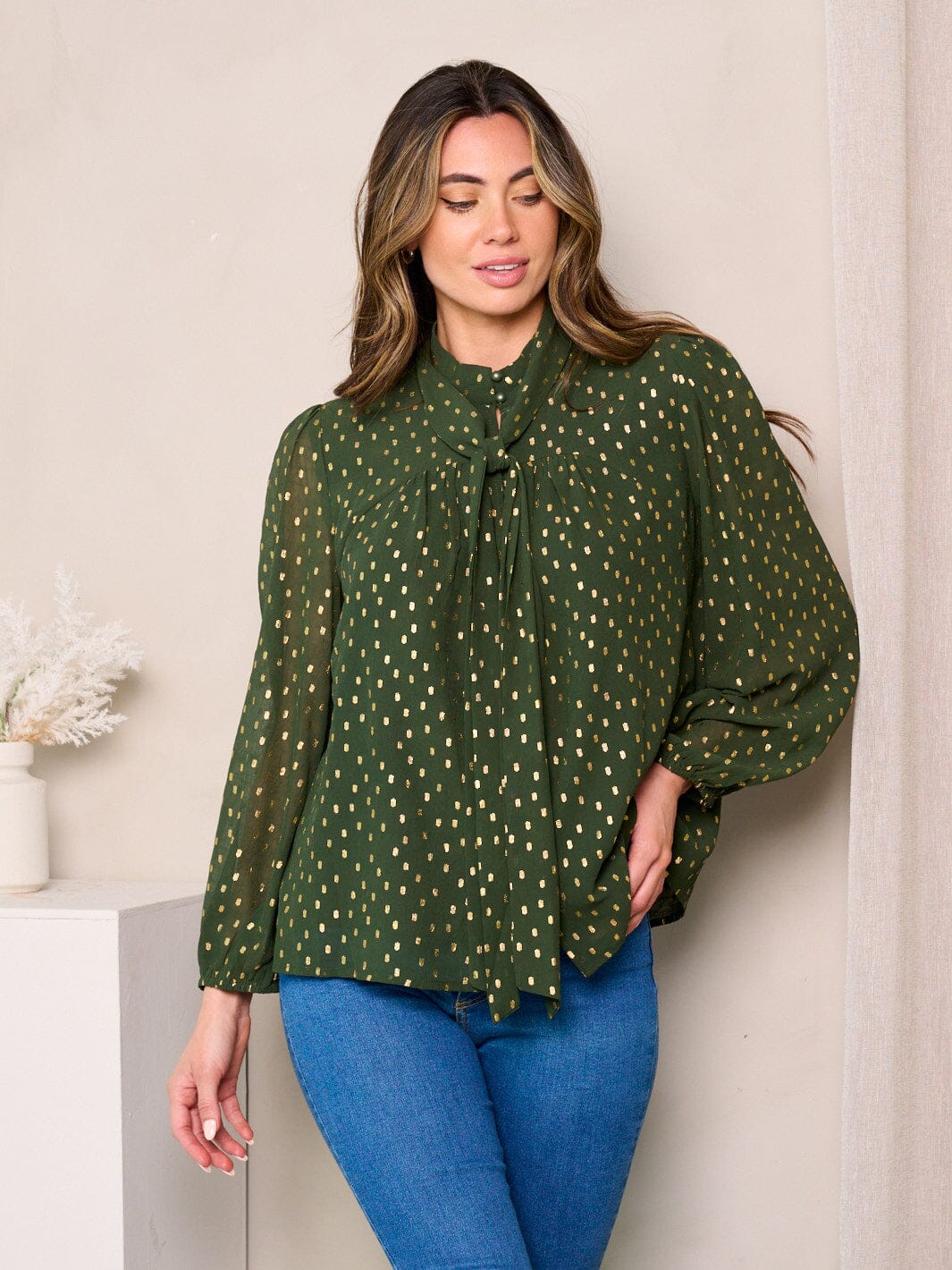 WOMEN'S LONG SLEEVE NECK TIE SHIMMER DETAILED BLOUSE TOP