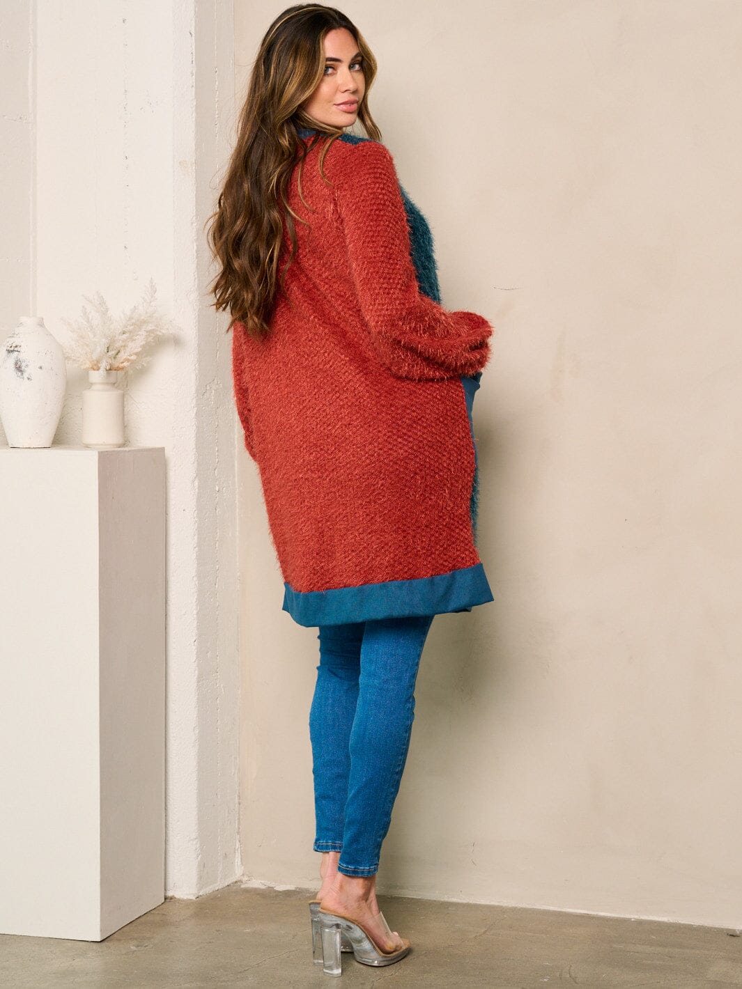 WOMEN'S LONG SLEEVE FUZZY POCKETS COLORBLOCK CARDIGAN