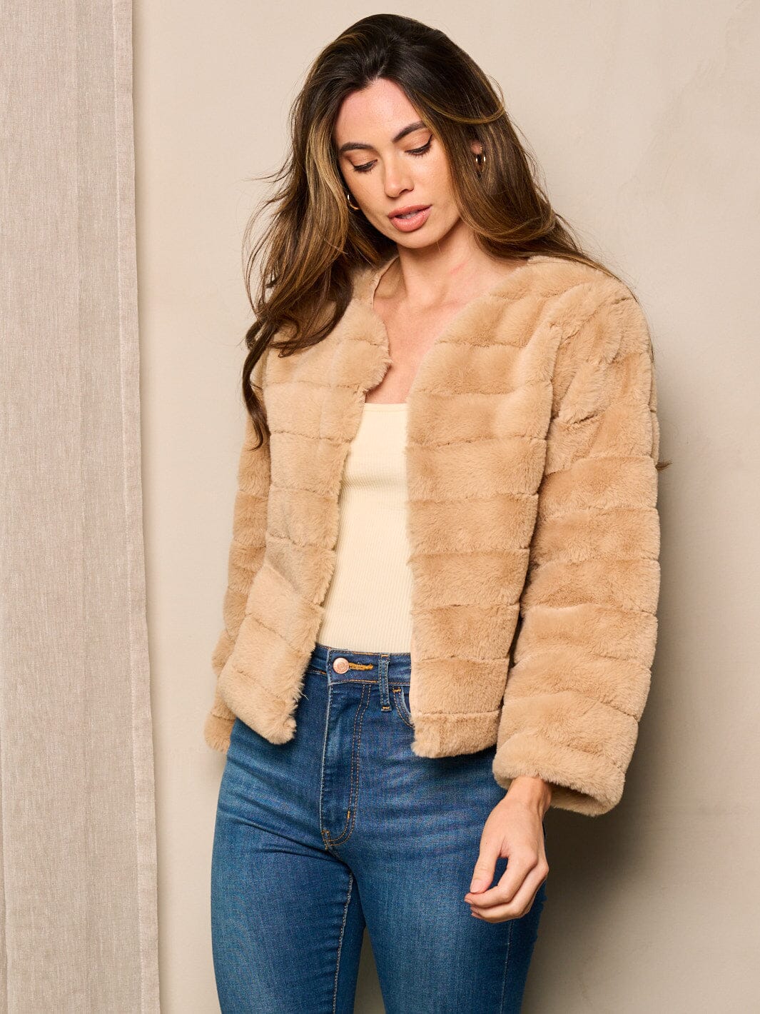 WOMEN'S LONG SLEEVE BUTTON CLOSURE JACKET