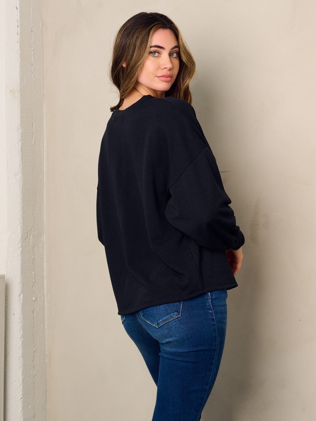 WOMEN'S LONG SLEEVE SMALL STUDS DETAILED TOP