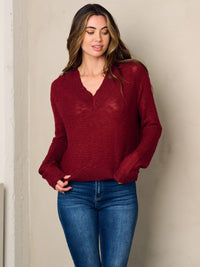 WOMEN'S LONG SLEEVE V-NECK KNIT TOP