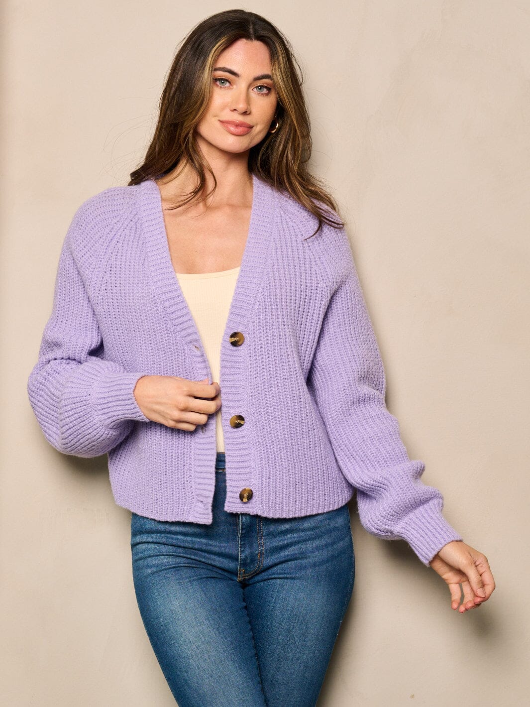 WOMEN'S LONG SLEEVE BUTTON CLOSURE SWEATER