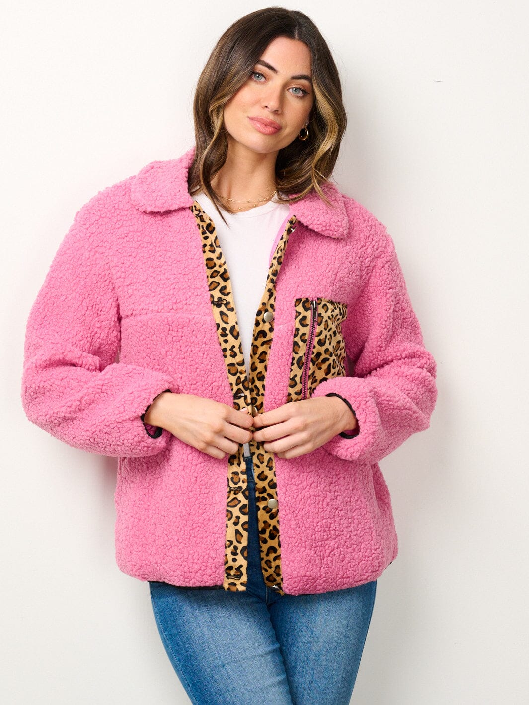 WOMEN'S LONG SLEEVE BUTTON CLOSURE ANIMAL PRINT SHERPA JACKET