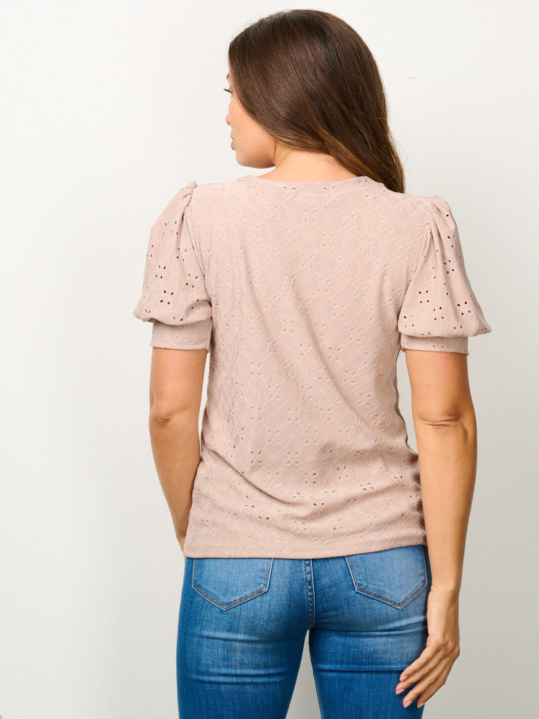 WOMEN'S SHORT PUFF SLEEVE EYELET DETAILED BLOUSE TOP