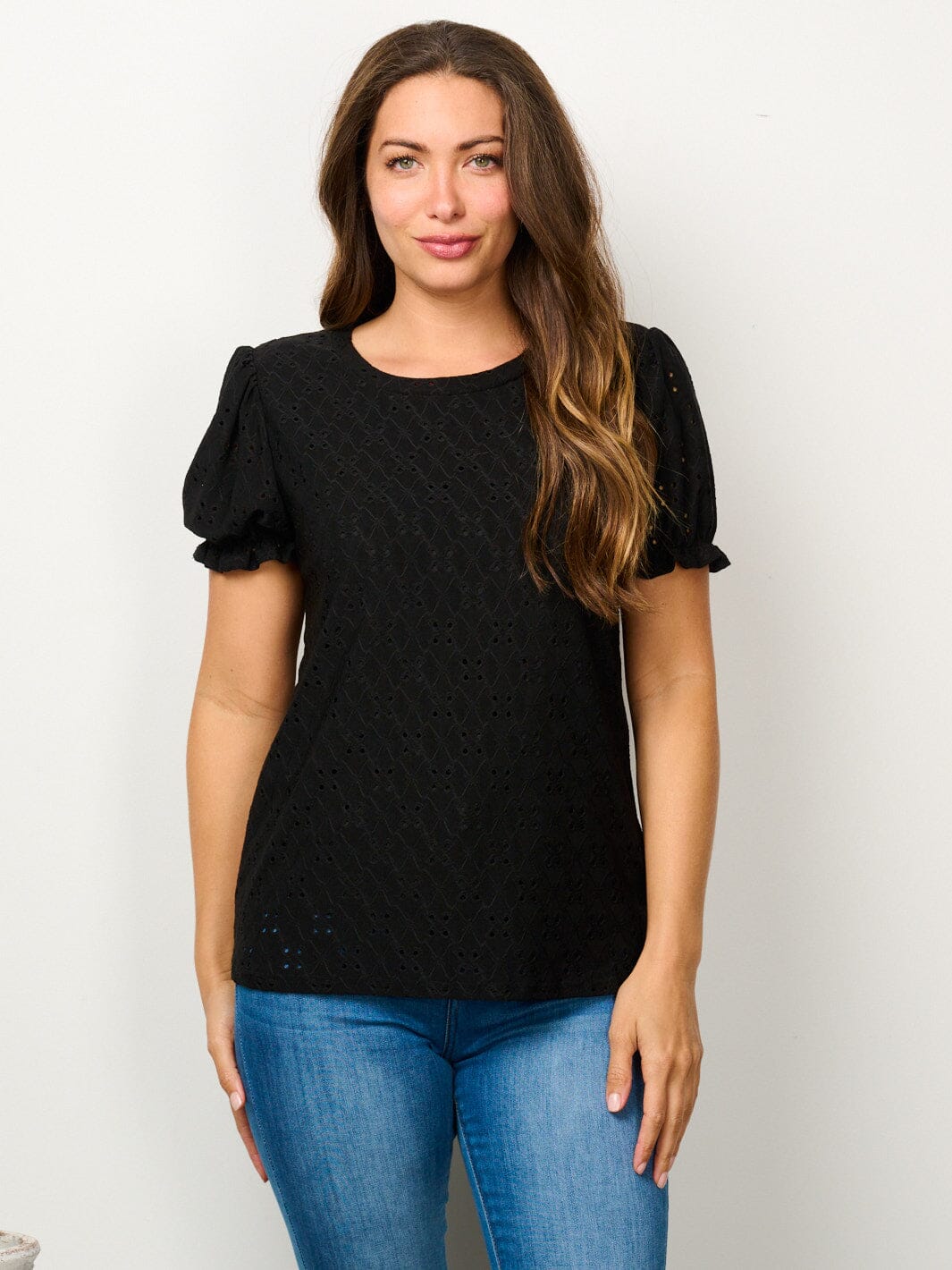 WOMEN'S SHORT SLEEVE EYELET DETAILED BLOUSE TOP