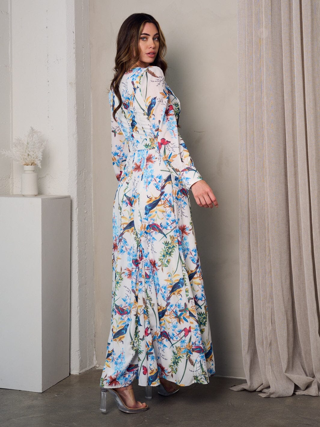 WOMEN'S LONG SLEEVE V-NECK MULTI PRINT BELTED MAXI DRESS
