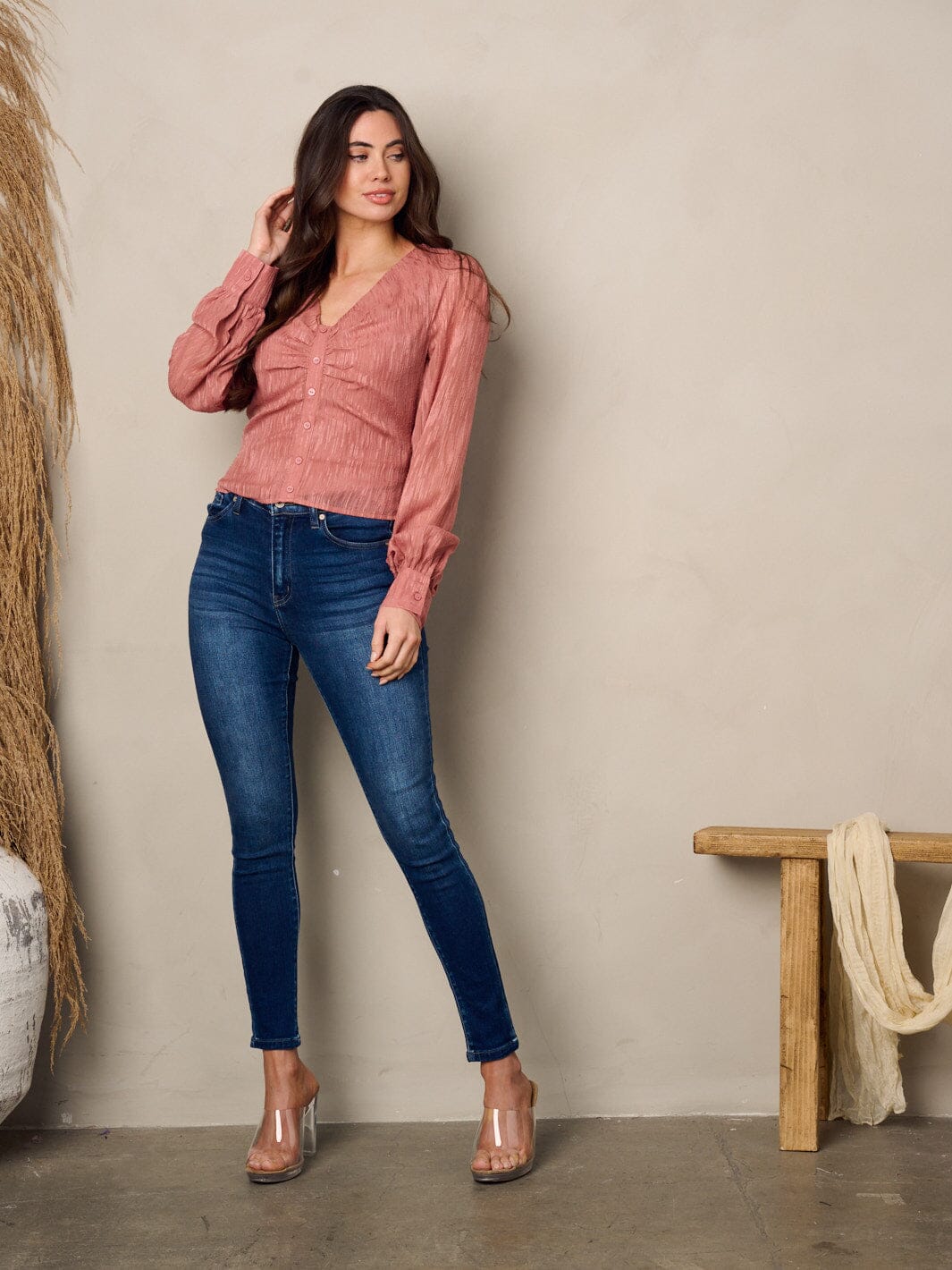 WOMEN'S LONG SLEEVE BUTTON SWISS DOT TOP