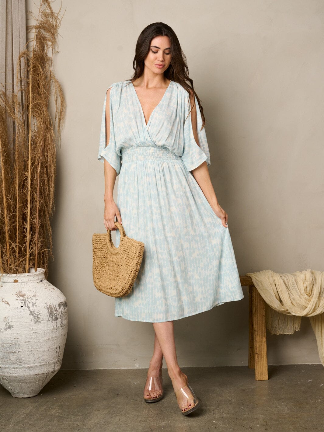 WOMEN'S SHORT SLEEVE SURPLICE SMOCK TIE DYE MIDI DRESS