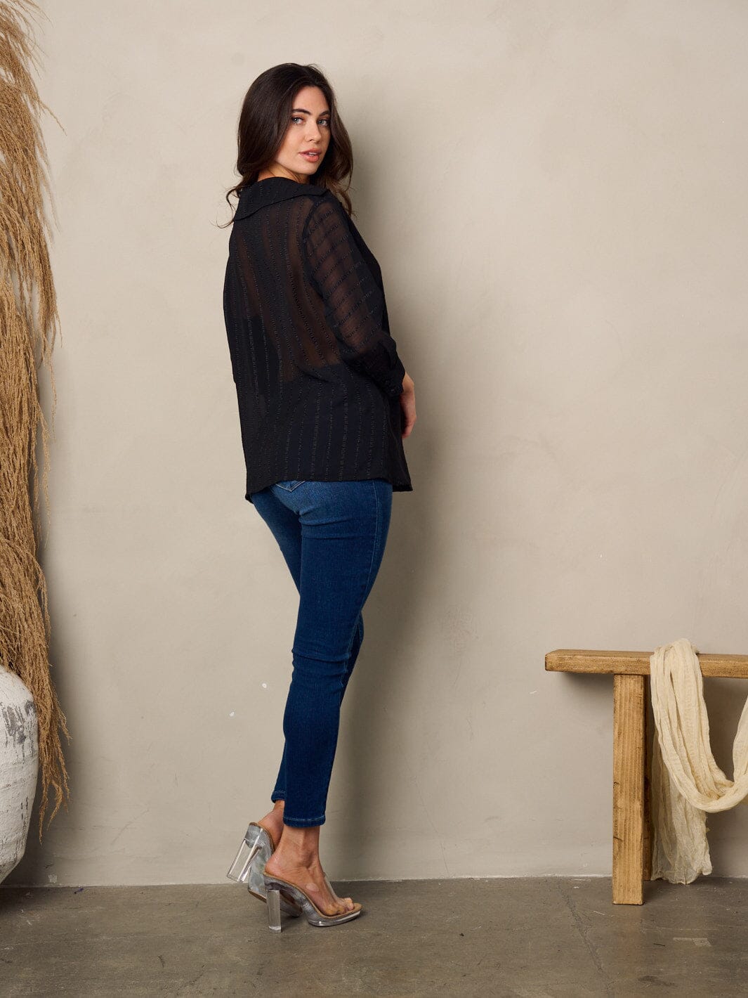 WOMEN'S 3/4 SLEEVE BUTTON UP LACE BLOUSE TOP