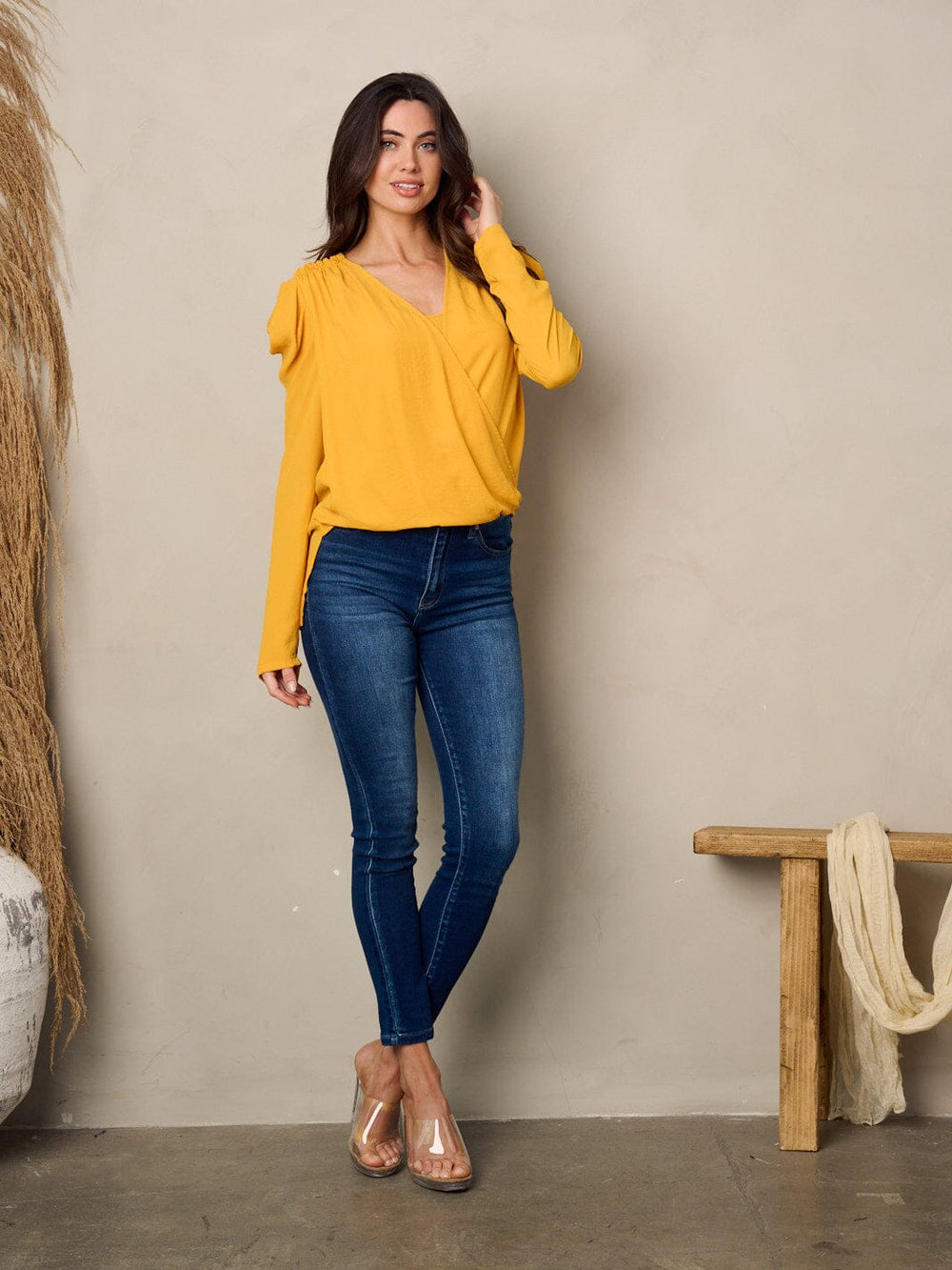 WOMEN'S LONG SLEEVE V-NECK SURPLICE TOP