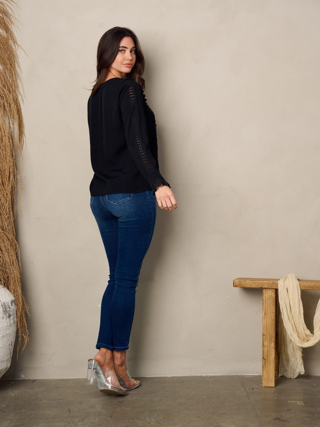 WOMEN'S LONG SLEEVE V-NECK LACE PEPLUM TOP