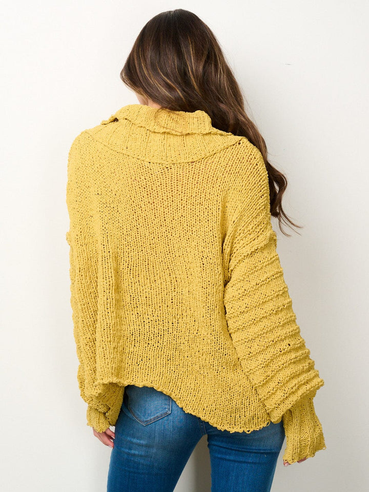 WOMEN'S LONG SLEEVE TURTLE NECK KNITTED SWEATER