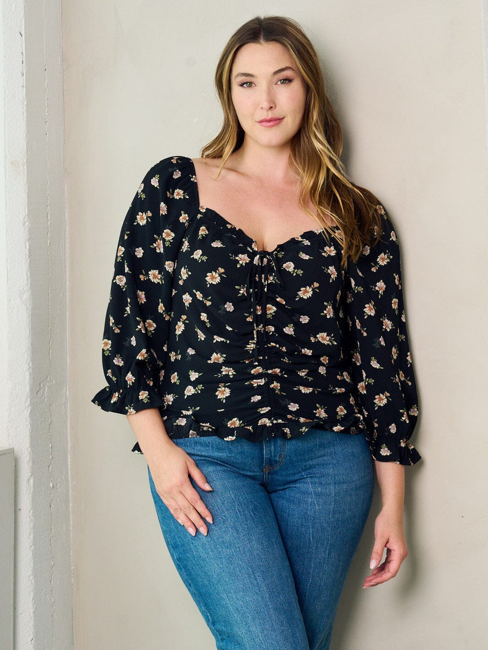 PLUS SIZE 3/4 SLEEVE FRONT RUCHED FLORAL BLOUSE TOP