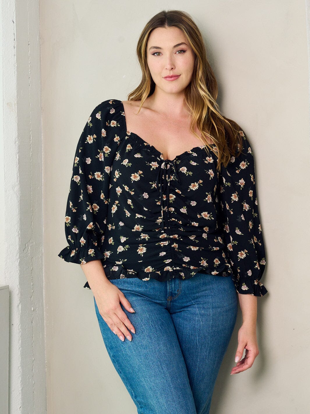 PLUS SIZE 3/4 SLEEVE FRONT RUCHED FLORAL BLOUSE TOP