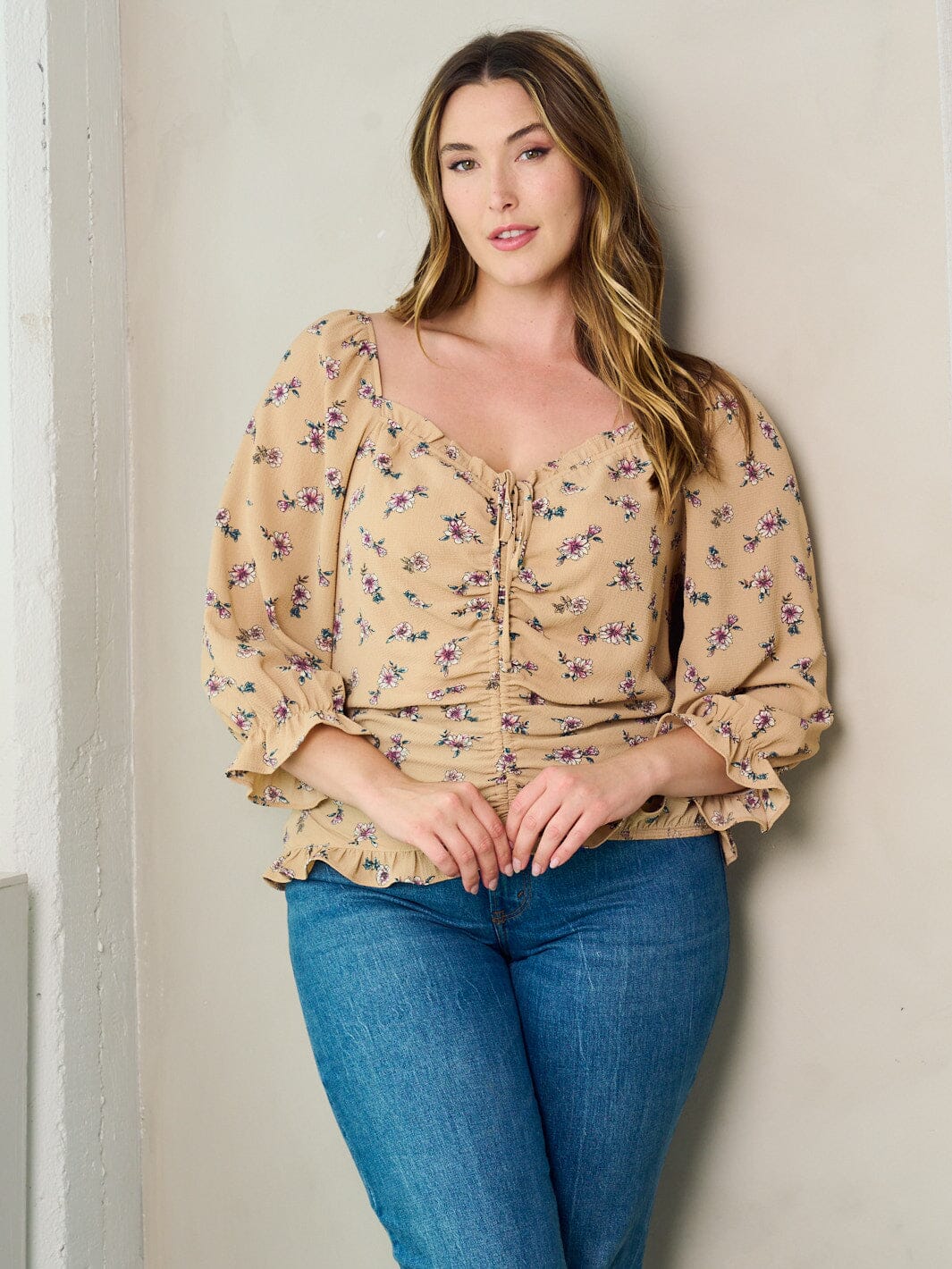 PLUS SIZE 3/4 SLEEVE FRONT RUCHED FLORAL BLOUSE TOP
