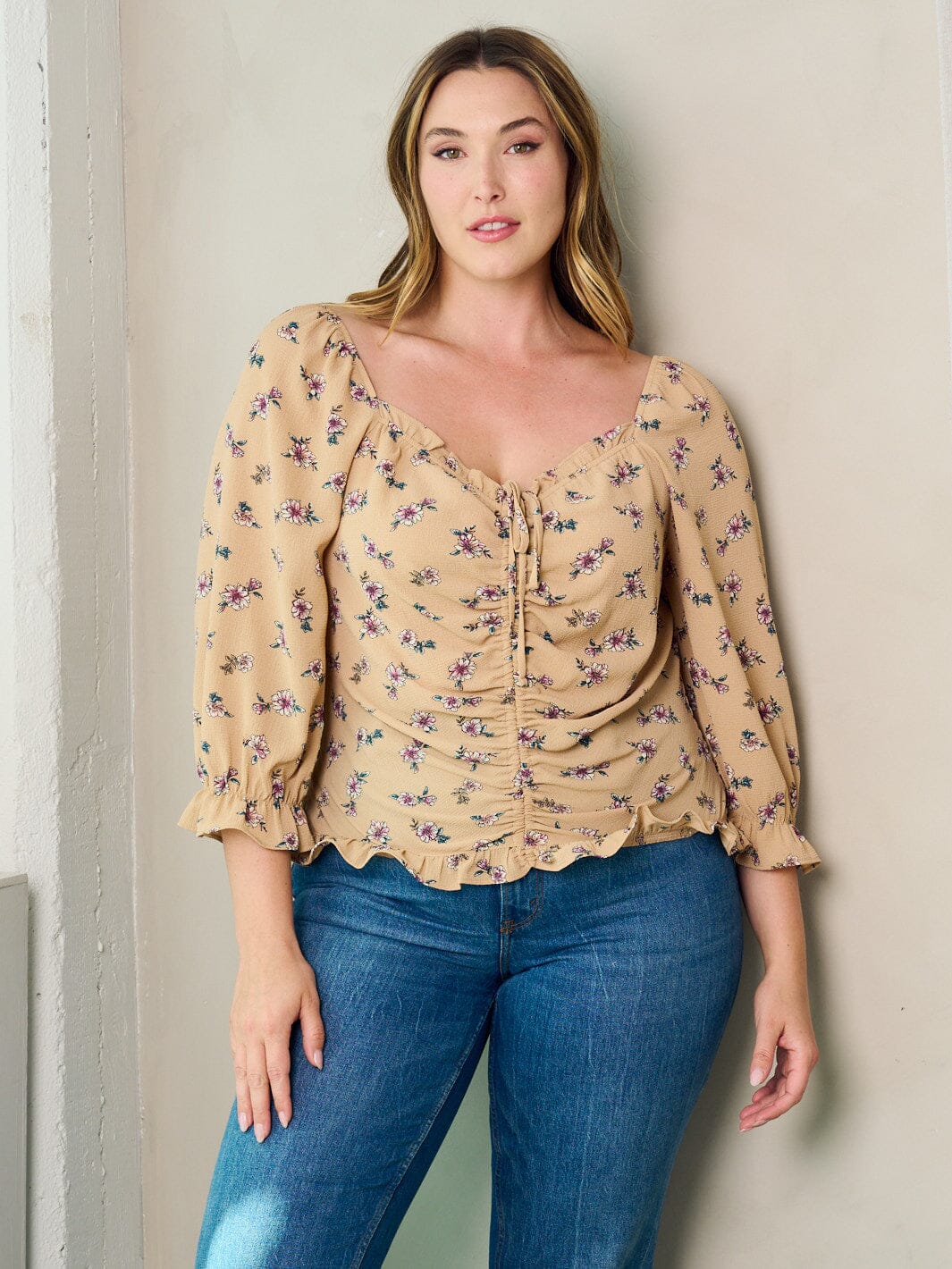 PLUS SIZE 3/4 SLEEVE FRONT RUCHED FLORAL BLOUSE TOP