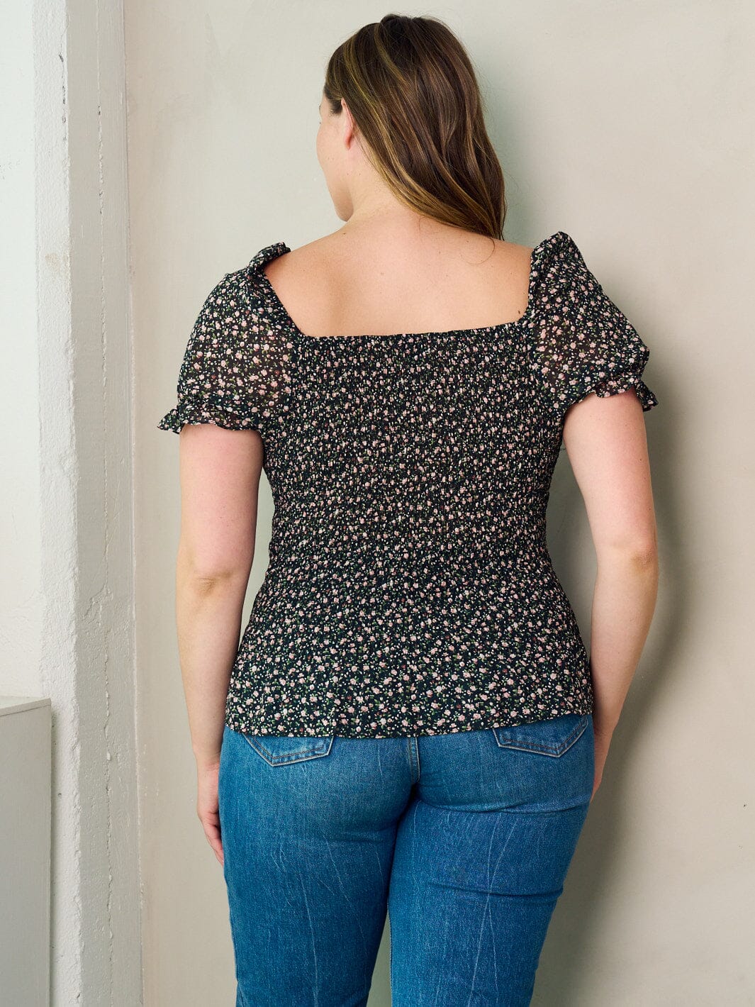 PLUS SIZE SHORT SLEEVE SMOCK FLORAL BLOUSE TOP