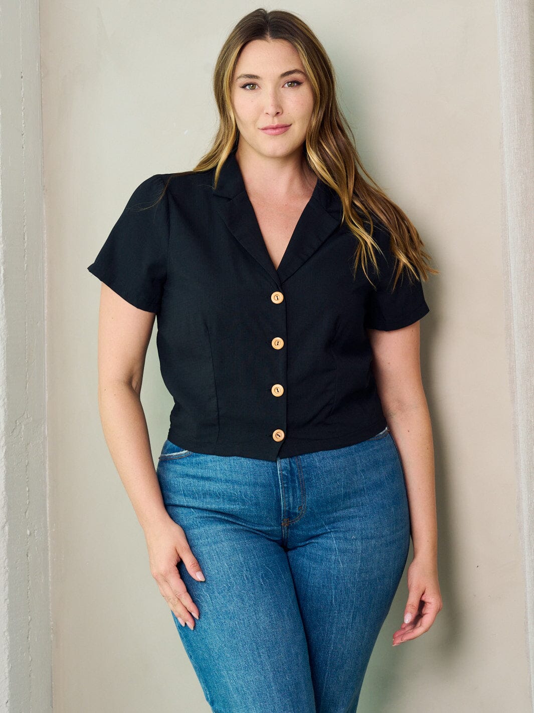 PLUS SIZE SHORT SLEEVE BUTTON UP BLOUSE TOP