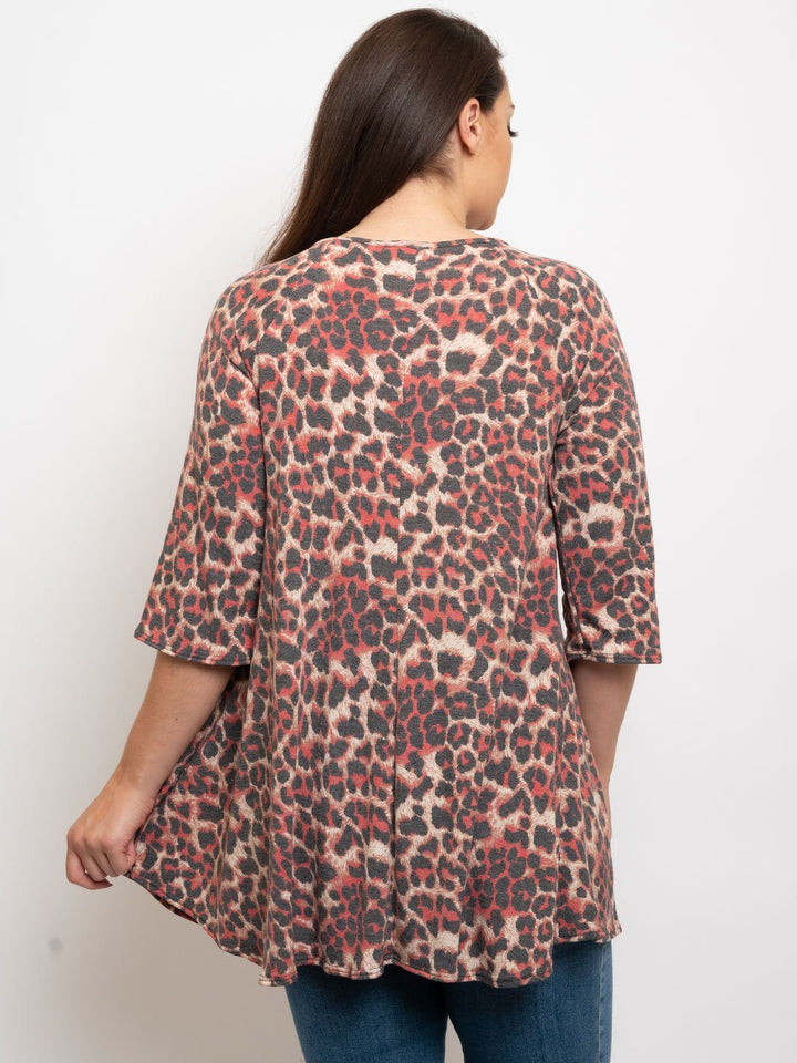 PLUS SIZE ANIMAL PRINT RUFFLE SLEEVES TOP