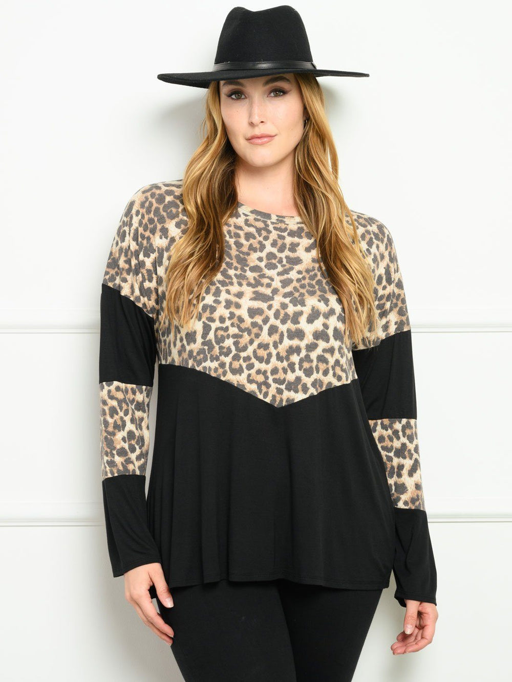 PLUS SIZE LONG SLEEVE ANIMAL PRINT SOLID TOP