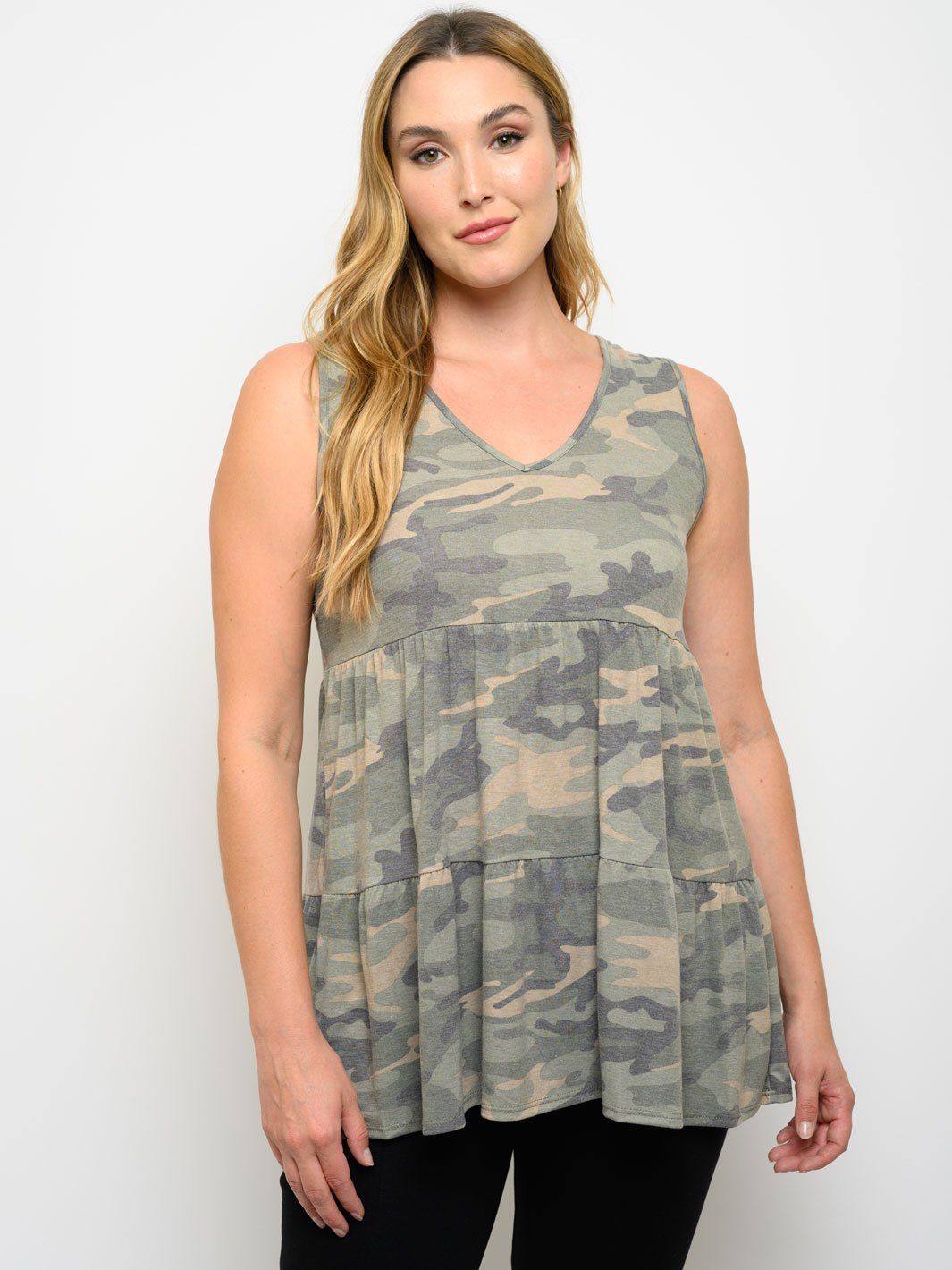 PLUS SIZE CAMO PRINT SLEEVELESS TOP