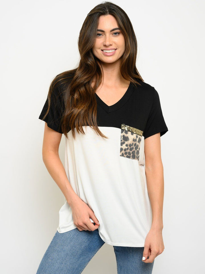 WOMEN'S SHORT SLEEVE FRONT POCKET TOP