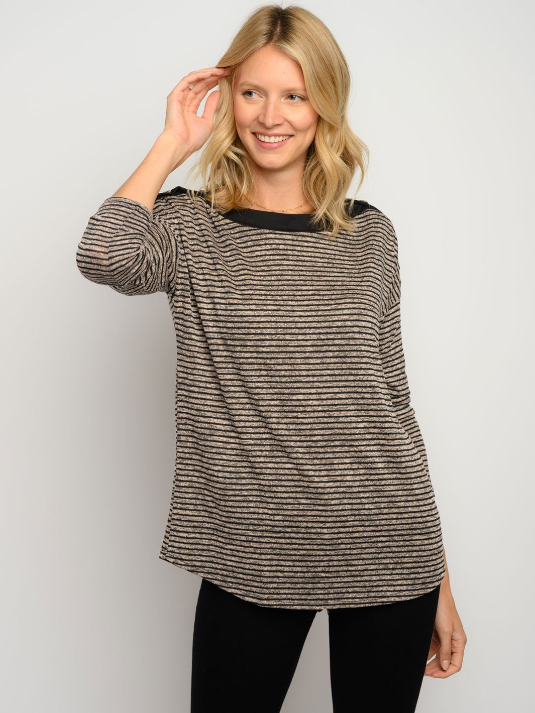 WOMEN'S STRIPES LONG SLEEVE BUTTON DETAIL TOP