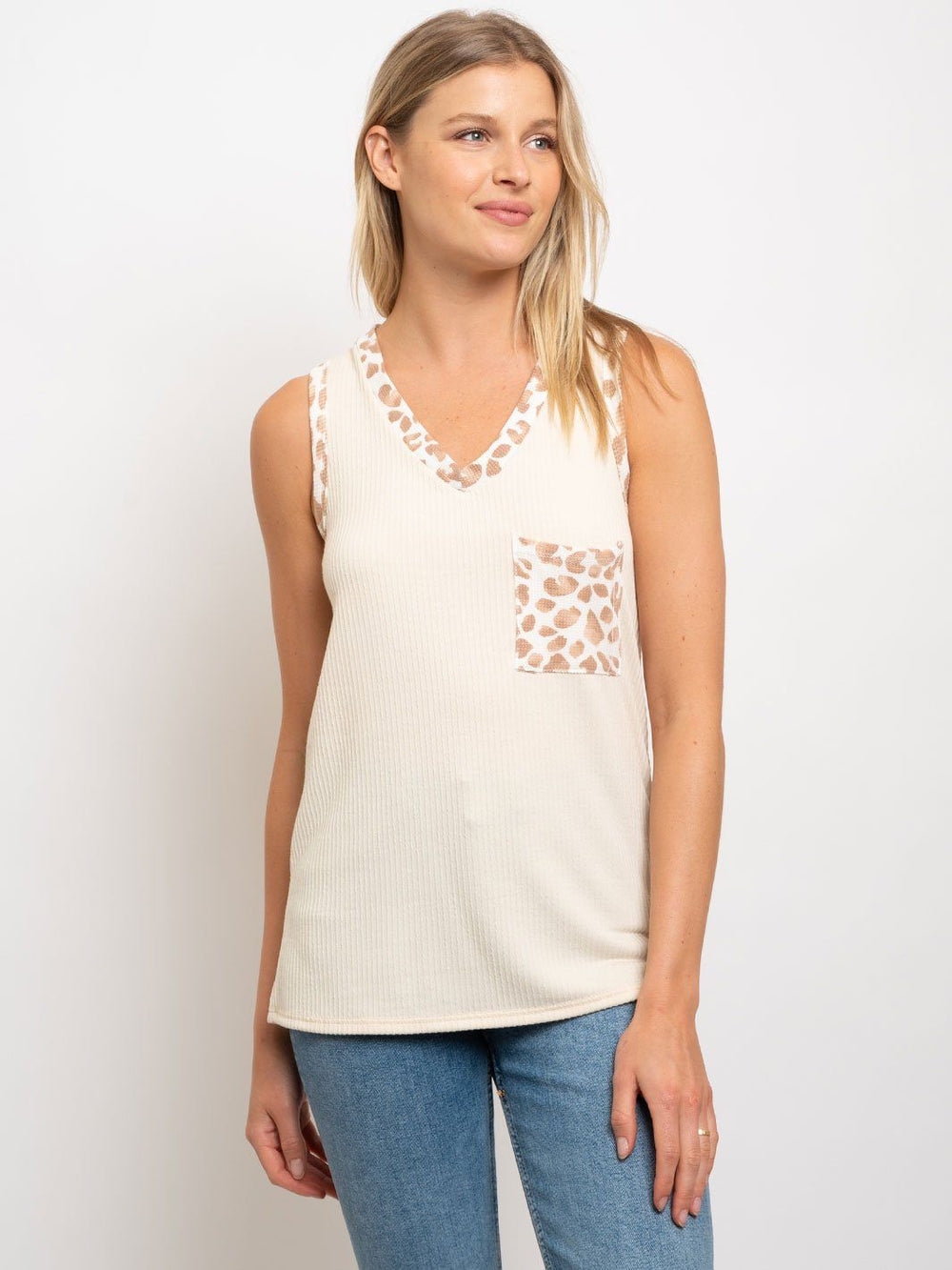 WOMEN'S SOLID/ANIMAL COMBINE V-NECK SLEEVELESS TOP