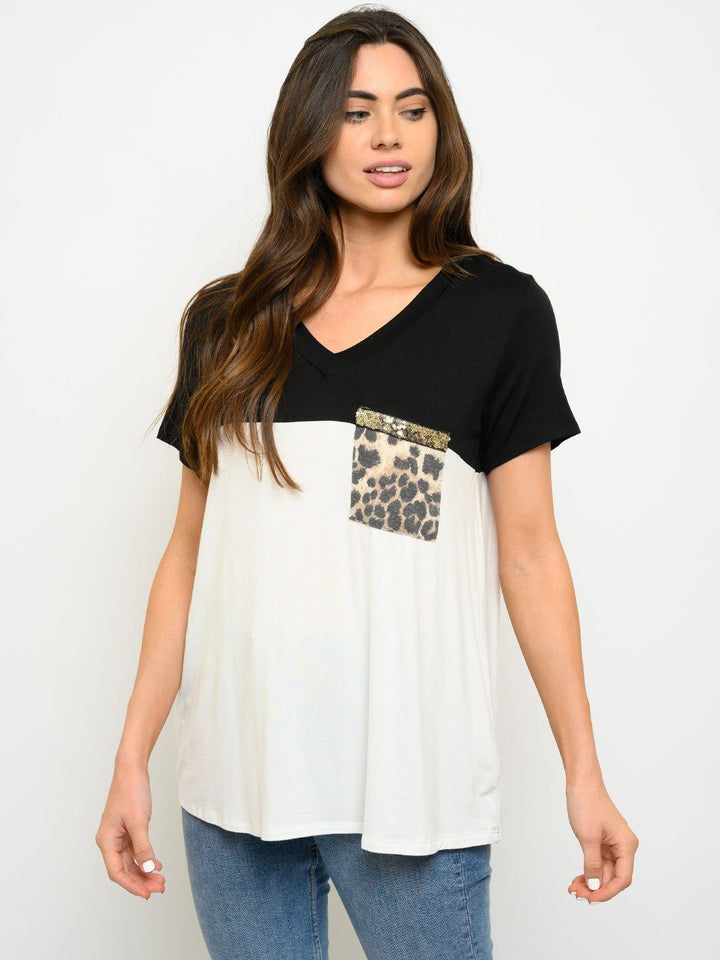 WOMEN'S SHORT SLEEVE FRONT POCKET TOP