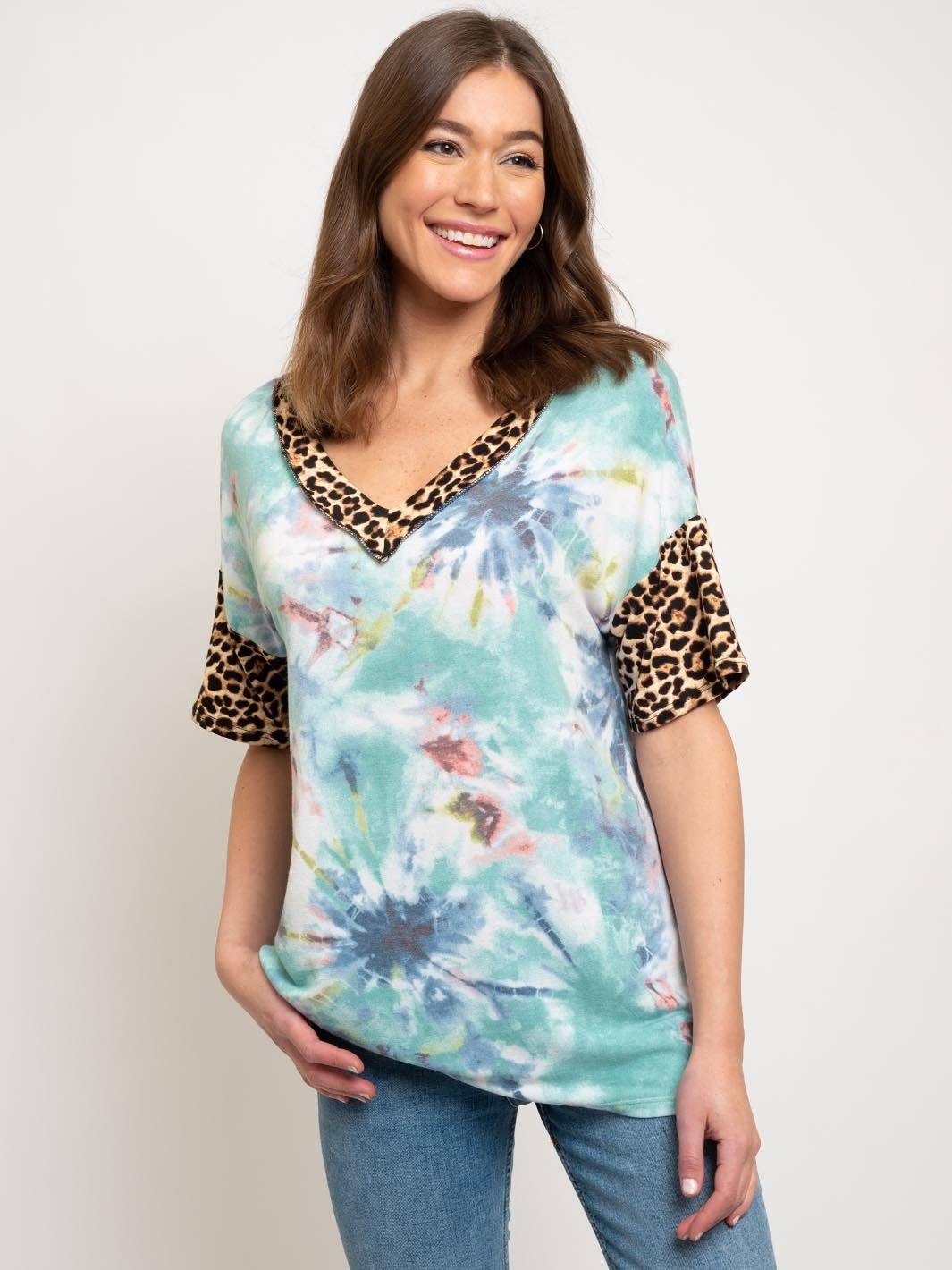 WOMEN'S TIE DYE V-NECK TOP