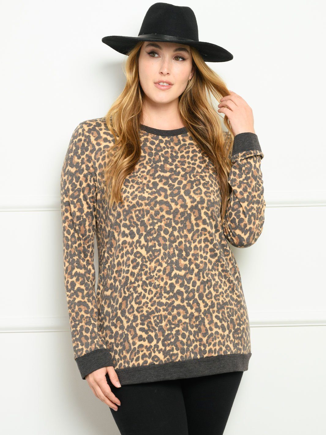 PLUS SIZE LEOPARD PRINT LONG SLEEVE TOP