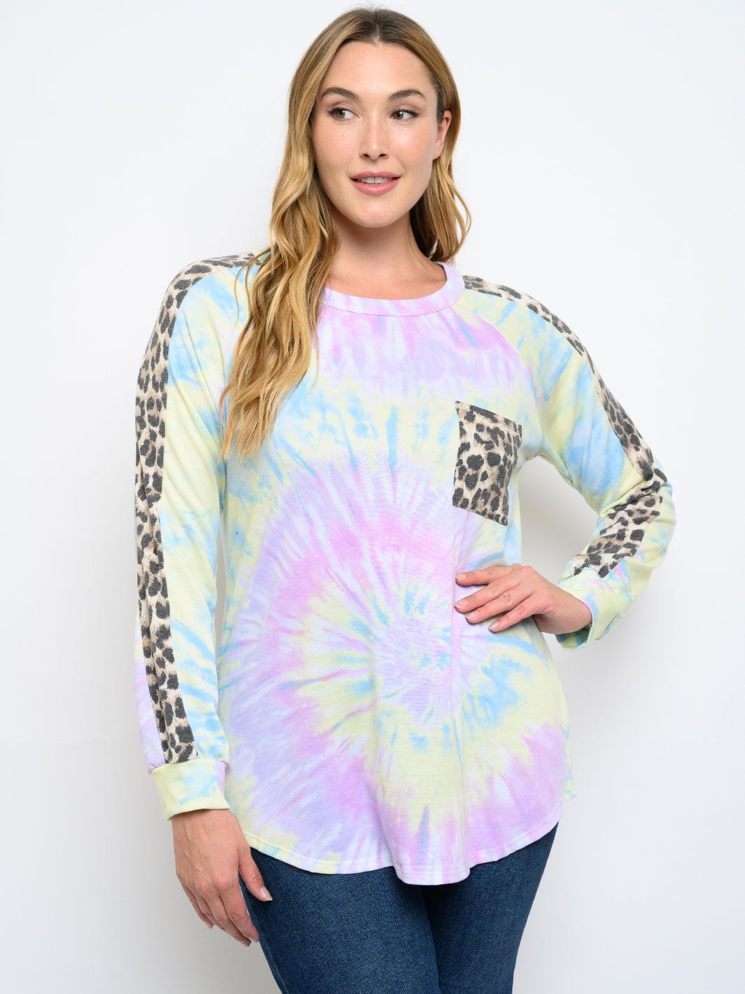 PLUS SIZE LONG SLEEVE TIE DYE ANIMAL PRINT TOP