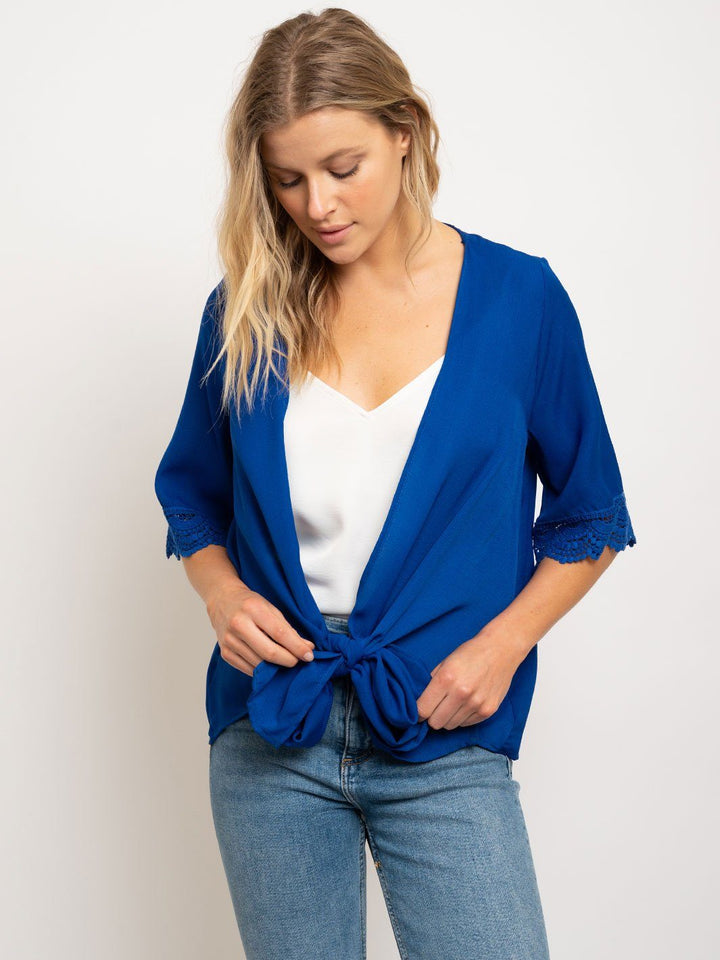 WOMEN'S FRONT TIE CROCHET TOP